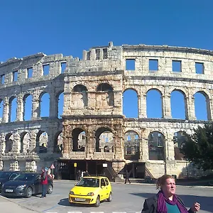 https://apartment-for-holidays-in-pula.pula-hotels.org