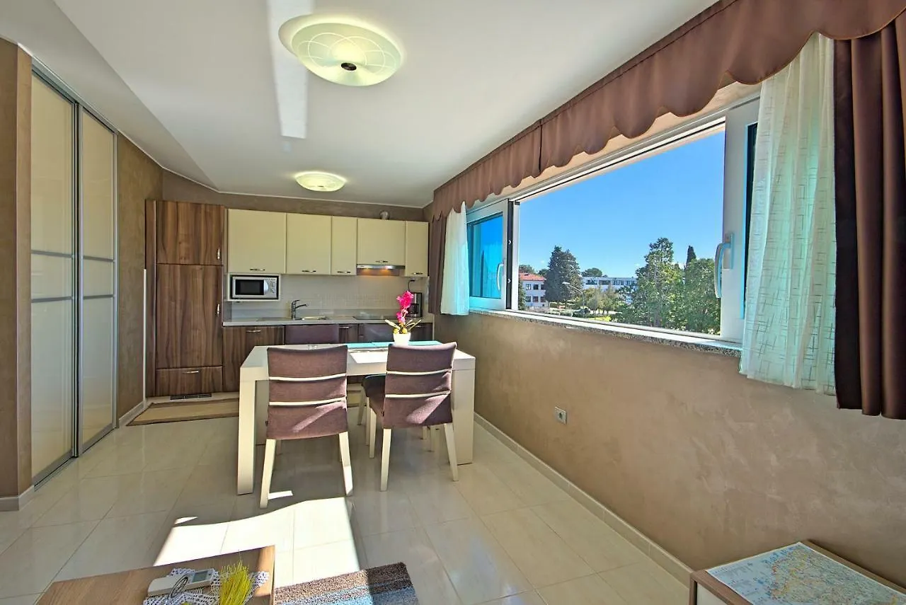 Apartments Riva-Interauto Umag