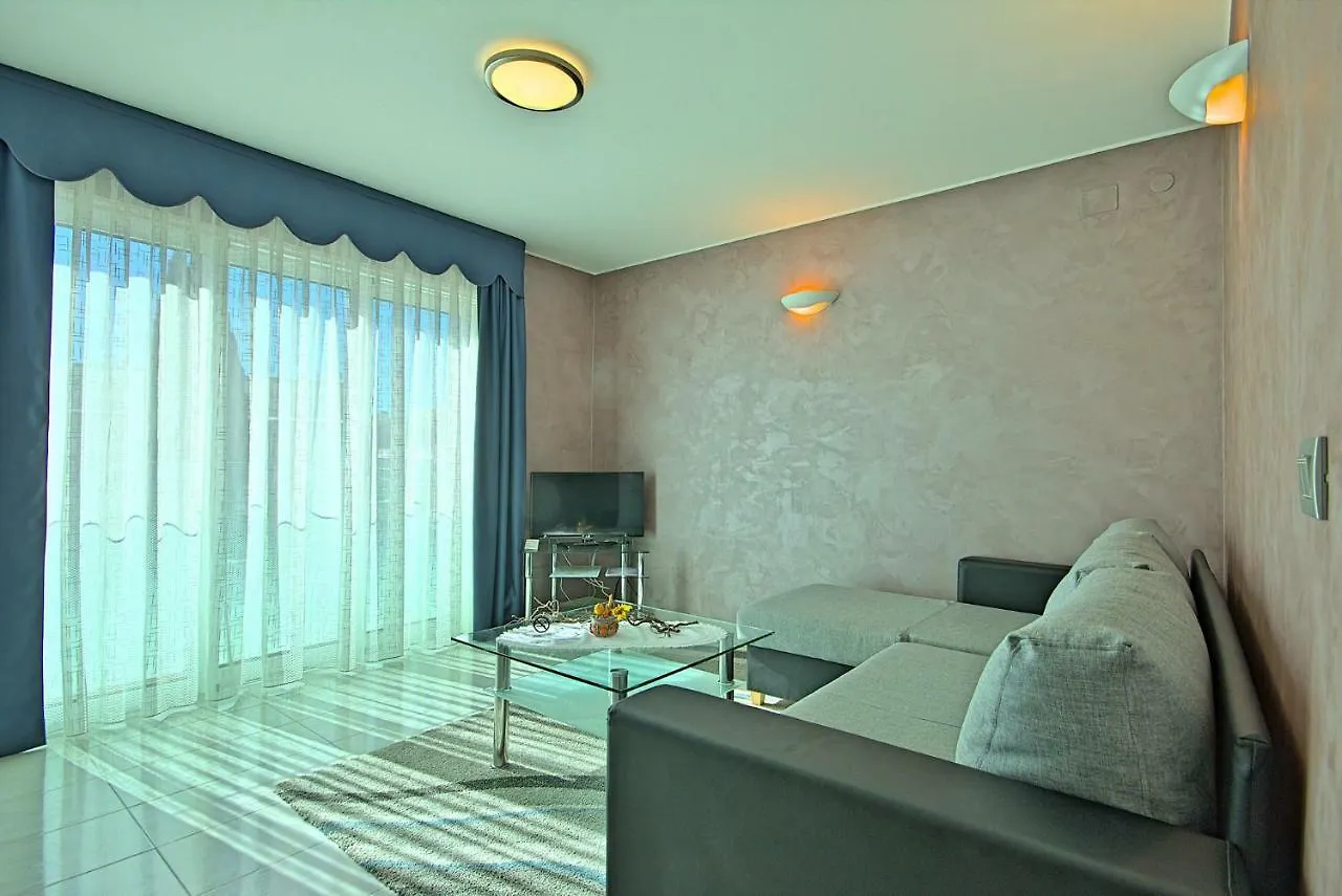 Apartments Riva-Interauto Umag Kroatien