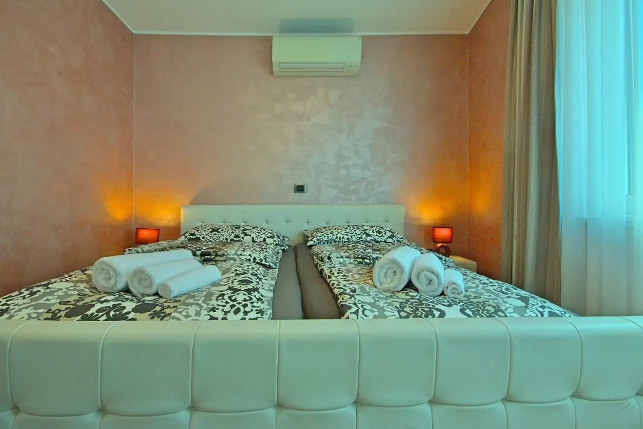 Apartments Riva-Interauto Umag 0*,  Kroatien